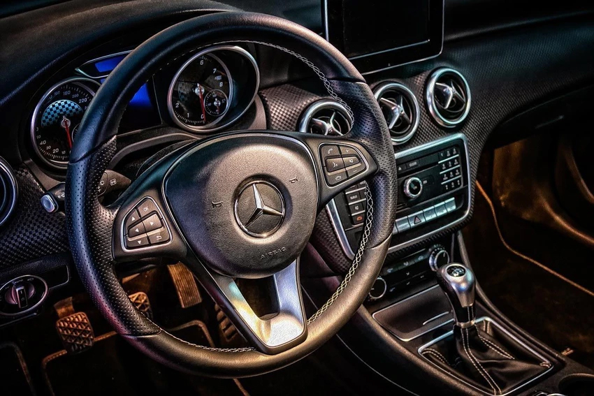 mercedes.jpg