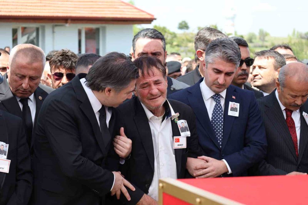 Afyonkarahisar şehidini uğurladı