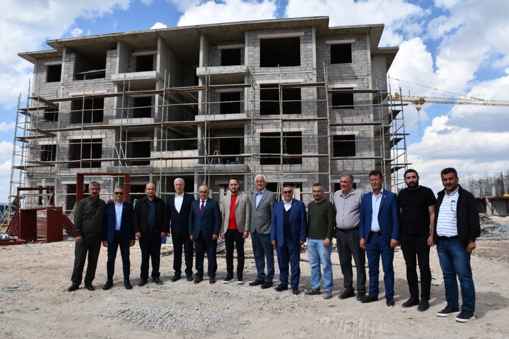 TOKİ ve OSB İnşaatlarına Protokol İncelemesi