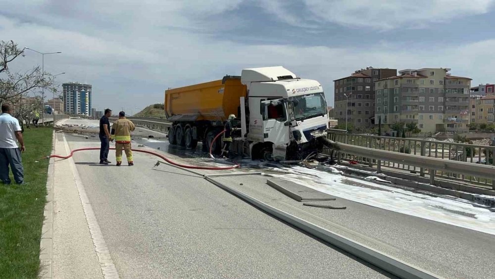 Bariyerleri aştı, uçmak üzereyken durdu