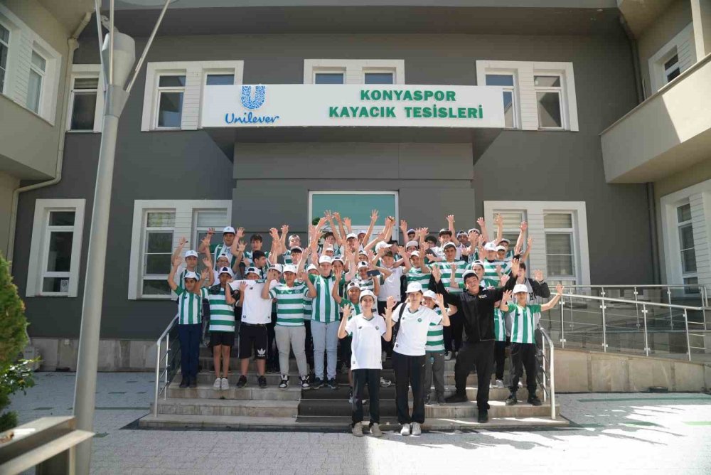 Küçük taraftara büyük jest