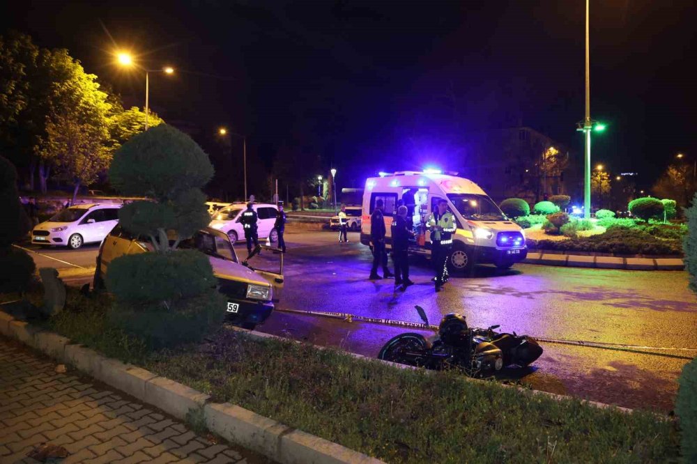 Hem alkollü hem ehliyetsiz: Ortalığı birbirine kattı