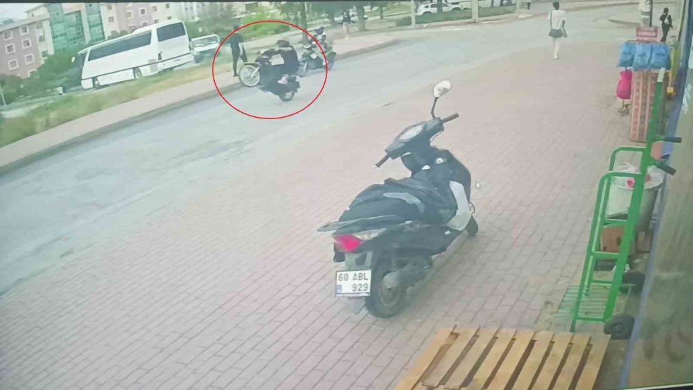 Polisin önünde akrobasi yaptı, cezayı yedi
