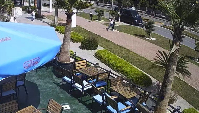 Selam getirip tekme tokat dövdüler