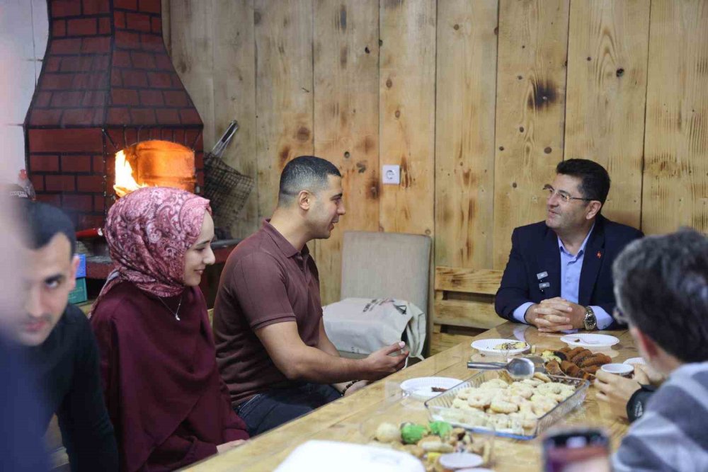 Umre sözünü motosikletle yerine getirdi