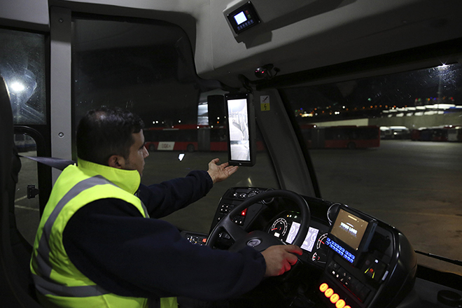 ankara-metrobusu-2.jpg