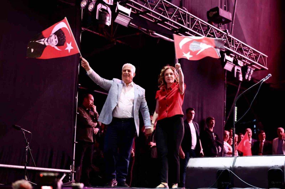 Bursa yarın yokmuş gibi eğlendi