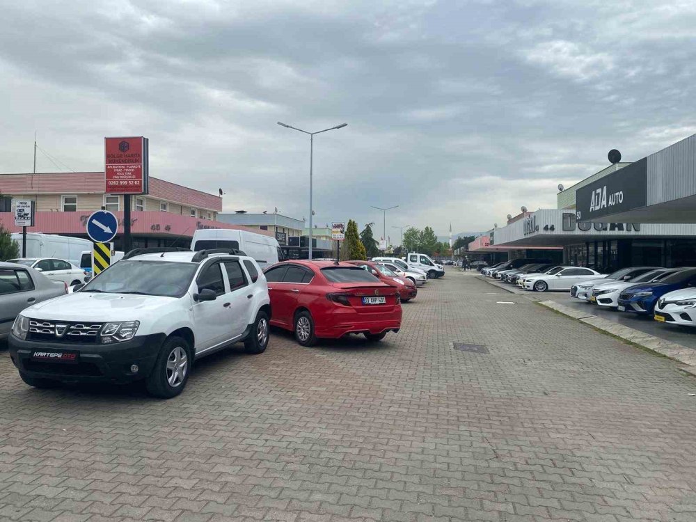 İkinci el araç piyasası yeniden hareketlenmeye başladı
