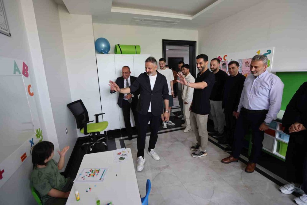 Konyaspor'dan DOSD Meram’a anlamlı ziyaret