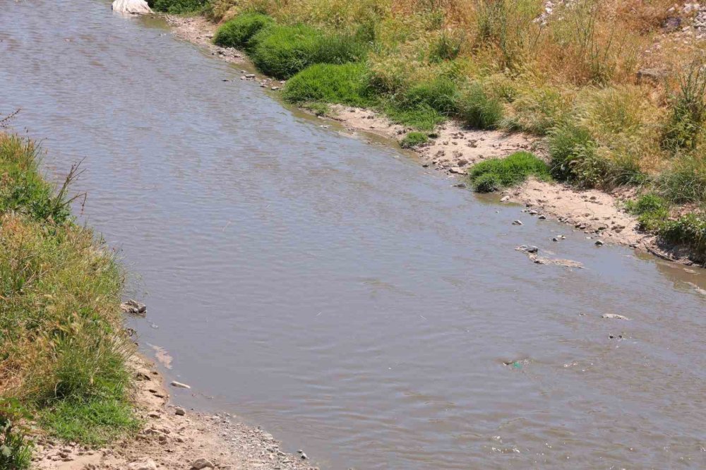 Vatandaştan maskeli tepki: Yıllardır çözüm bekliyoruz