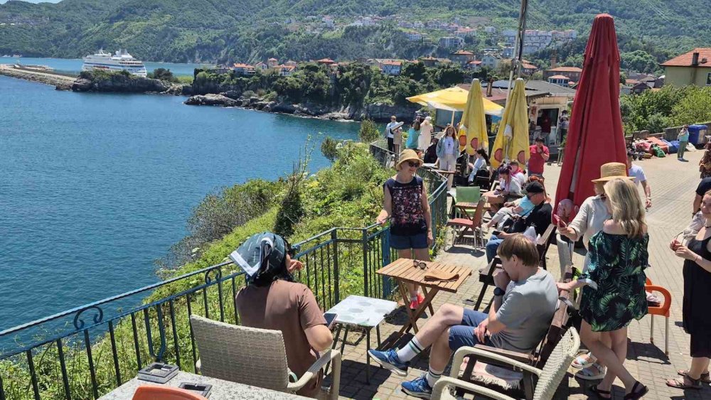 Amasra, Rus turistlerin yeni gözdesi oldu