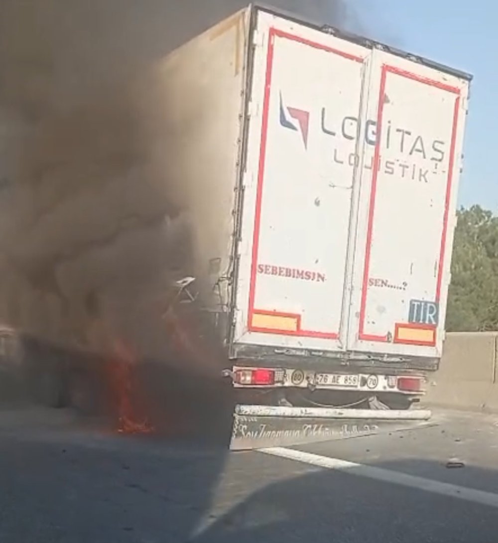 Kaju tırında yangın