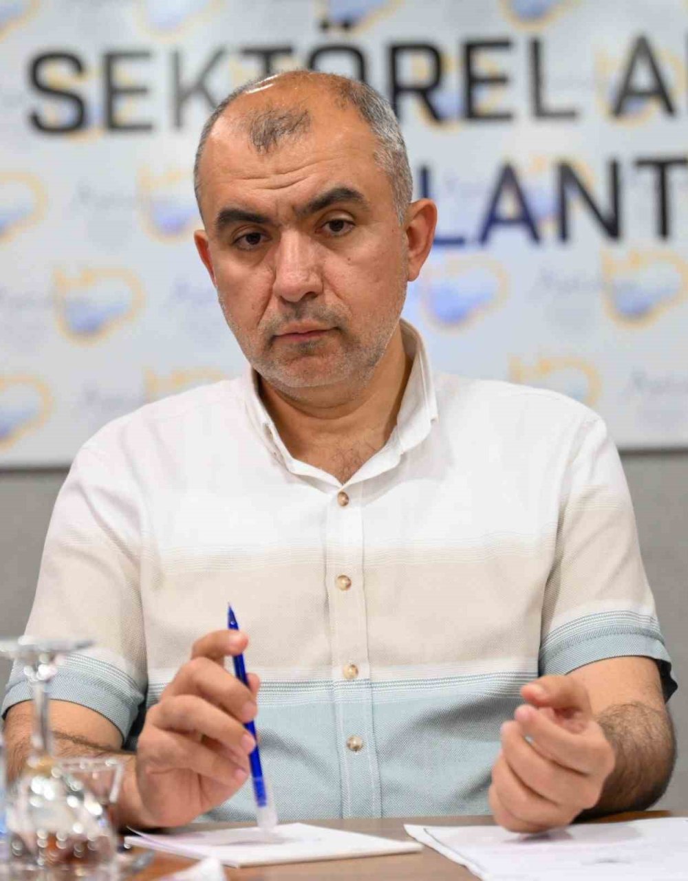 Kasaplardan fetva: Poşette kurban olmaz! Et ticaretiyle ibadet karıştırılıyor