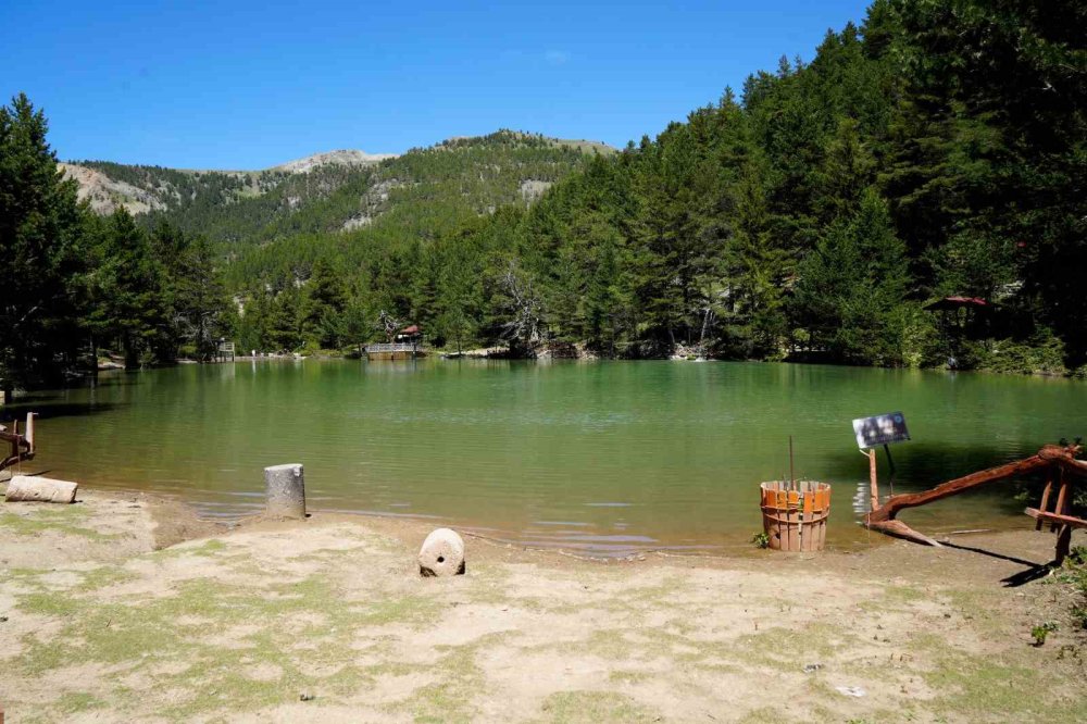 Zigana'nın nazar boncuğu ziyaretçilerini bekliyor