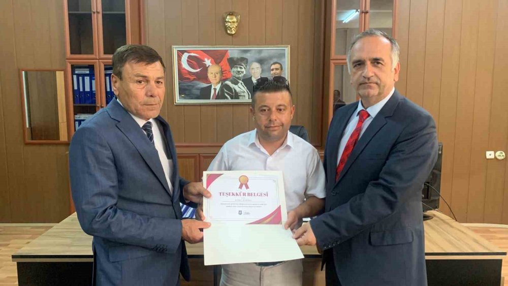 Otobüste panik anları: Bebeğin boğazına şeker kaçtı
