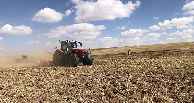 konya-traktor-ve-tarla.jpg