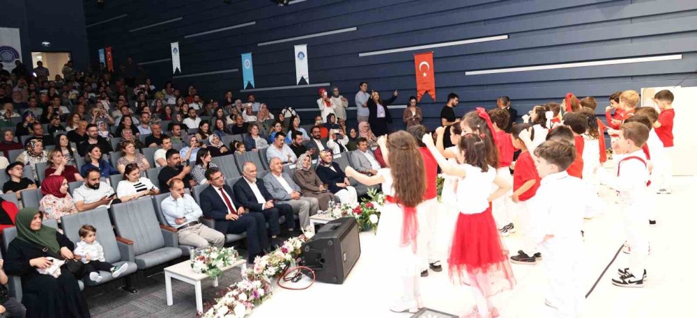 KOS Anaokulu’nda mezuniyet heyecanı
