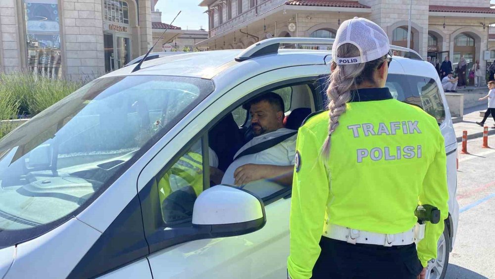Konya'da Bayram Trafiğine Sıkı Takip: 91 Ekip, 268 Personel ve 5 Bin 73 Kamera ile Denetim