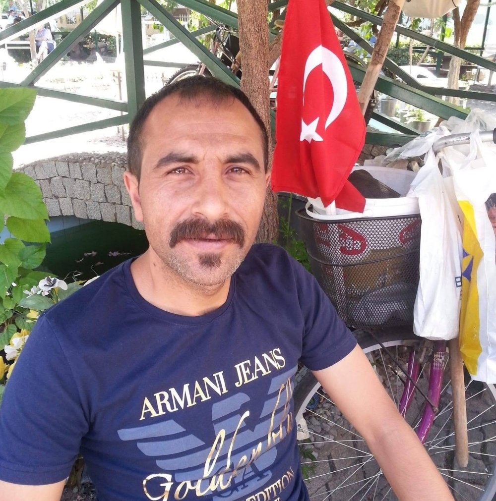 Yine şişede durduğu gibi durmadı