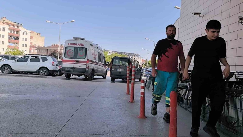 Acil servisler acemi kasaplarla doldu