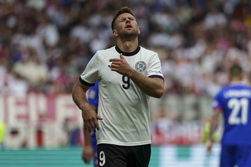 Fransa UEFA Uluslar Ligi üçüncüsü