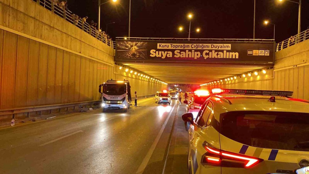 Konya’da Aşırı Hız Faciası: Karşı Şeride Geçen Otomobil 2 Araca Çarptı