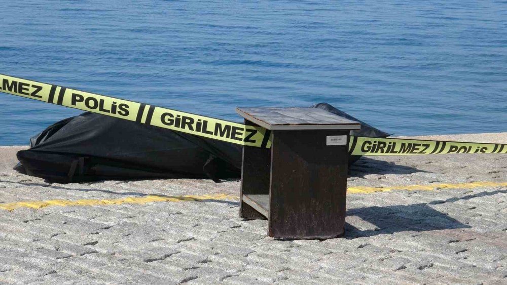 Deniz manzarası cansız bedenle bozuldu