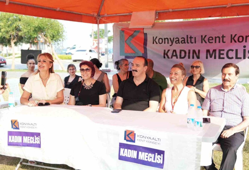 Kadınların parolası 'üretmek'