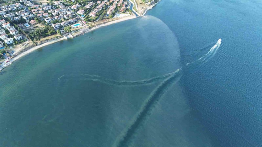 Kanalizasyon atığı Marmara’ya karıştı