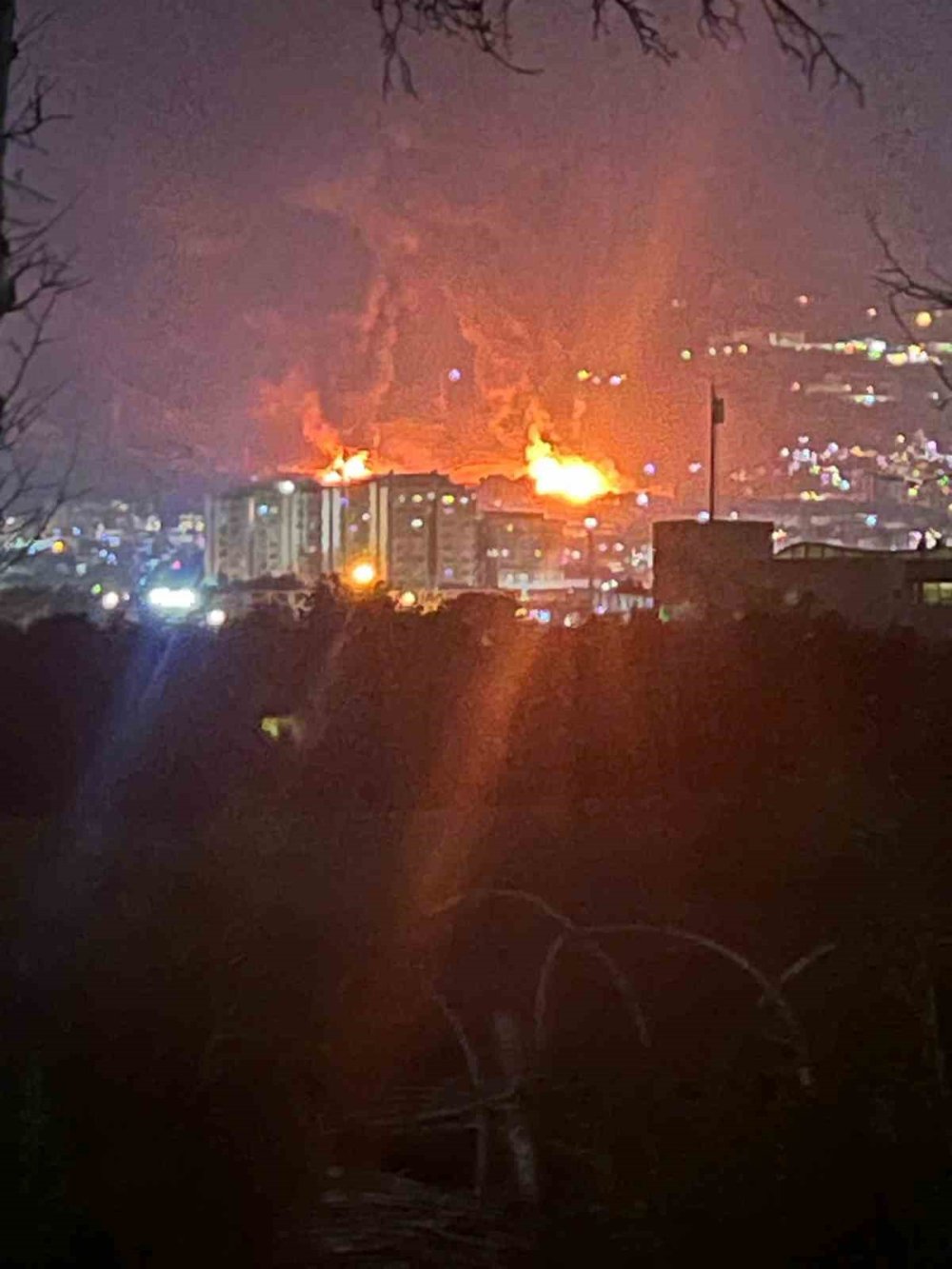 Turnuvadan Kupayla Çıktılar, Savaşın İçinde Kaldılar