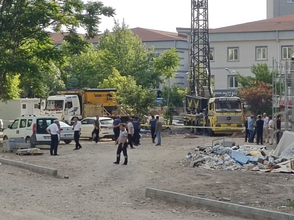 Erciyes Üniversitesi’nde Feci Olay: Sondaj Kuyusuna Düşen İşçi Hayatını Kaybetti