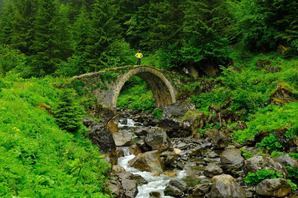 Kayıp Santa Yolu'nda Doğa ve Tarihle İç İçe Yürüyüş