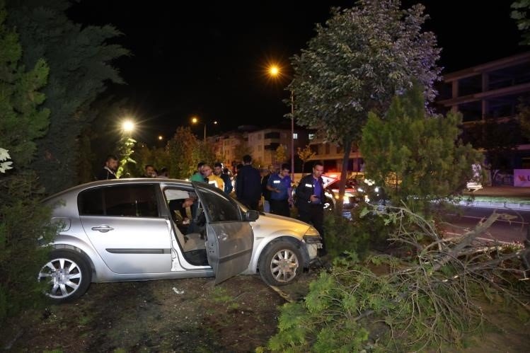 Kaza yapan alkollü ve ehliyetsiz sürücü 'babam yaptı' dedi