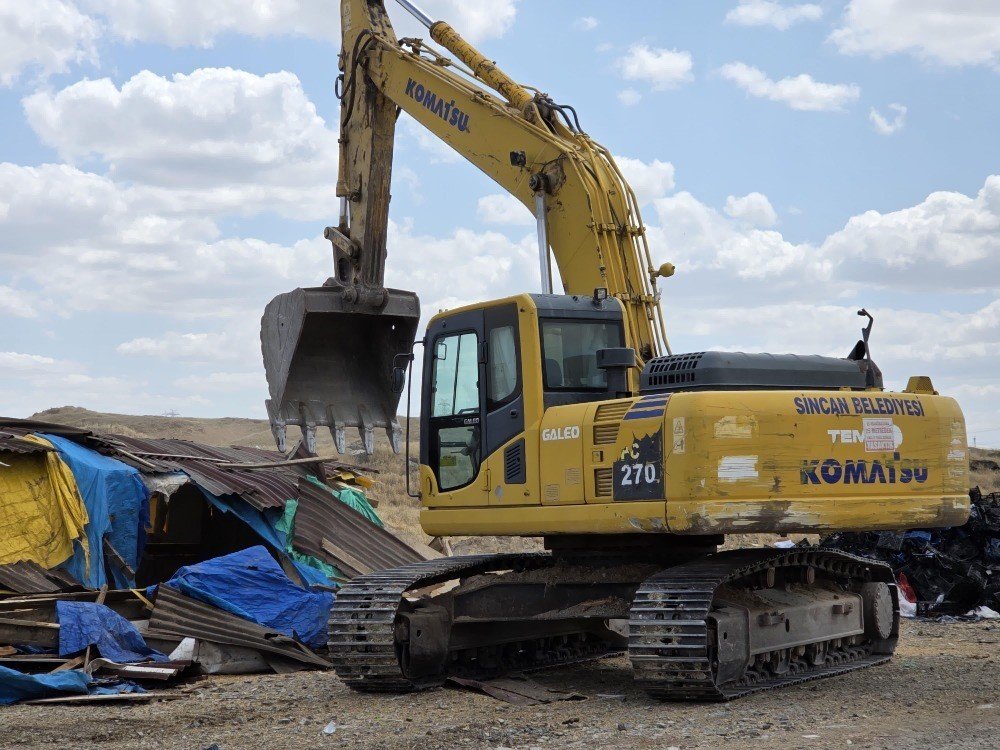 Ankara'nın kaçak besi çiftlikleri yıkıldı
