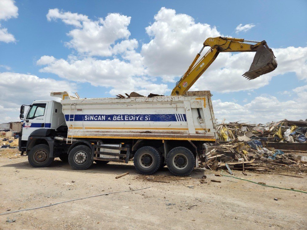 Ankara'nın kaçak besi çiftlikleri yıkıldı