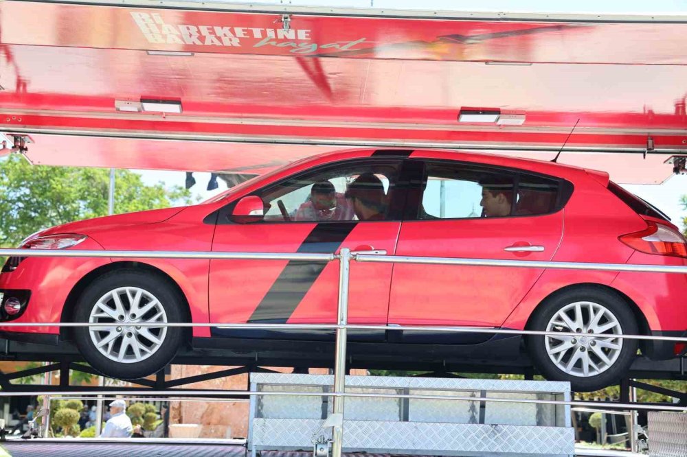 Kazanın şokunu simülasyon aracında yaşadılar