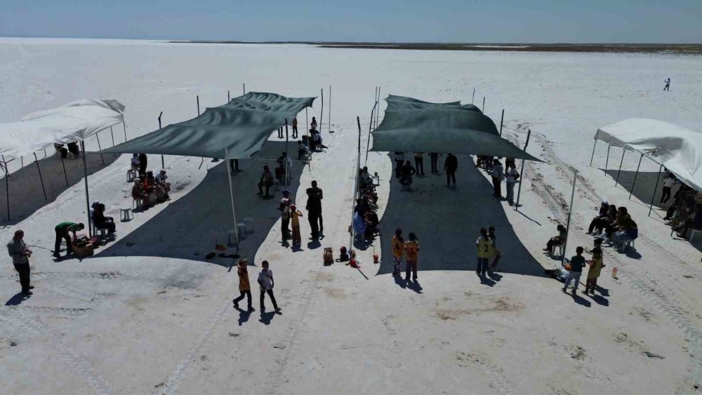 Tuz Gölü’nde bocce heyecanı