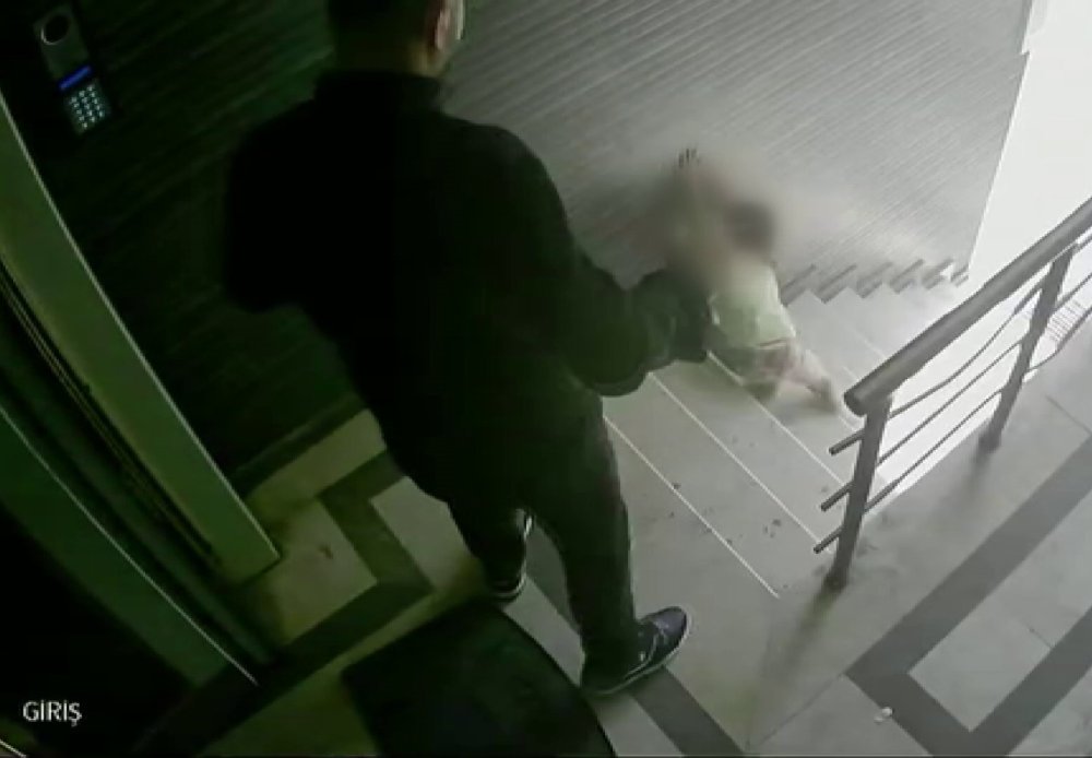 3 yaşındaki kızını tekmeleyip merdivenlerden yuvarlayan baba tutuklandı