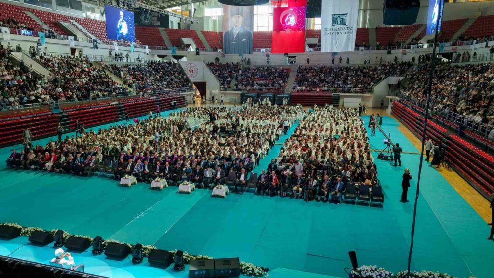 KTO Karatay Üniversitesi 13. Dönem Mezunlarını Gururla Uğurladı