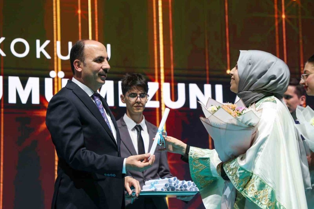 KTO Karatay Üniversitesi 13. Dönem Mezunlarını Gururla Uğurladı
