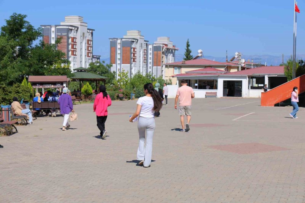 1 dakika ile 1 yılı kaçırdılar