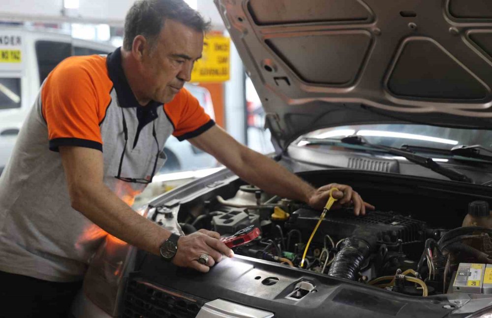 Konya’da ikinci el araçta akılalmaz hile: Garip sesin sebebi bulaşık teli çıktı