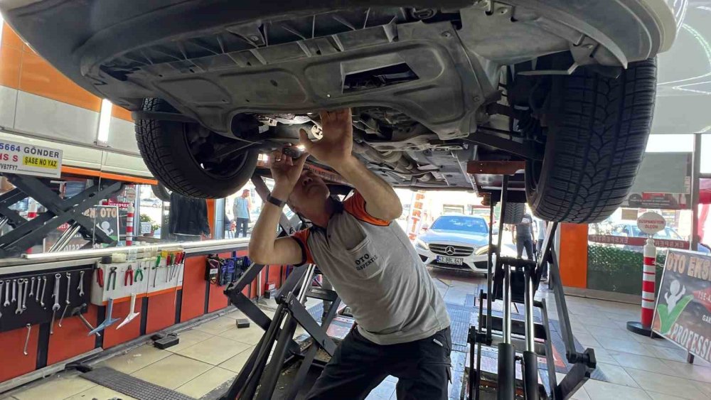 Konya’da ikinci el araçta akılalmaz hile: Garip sesin sebebi bulaşık teli çıktı