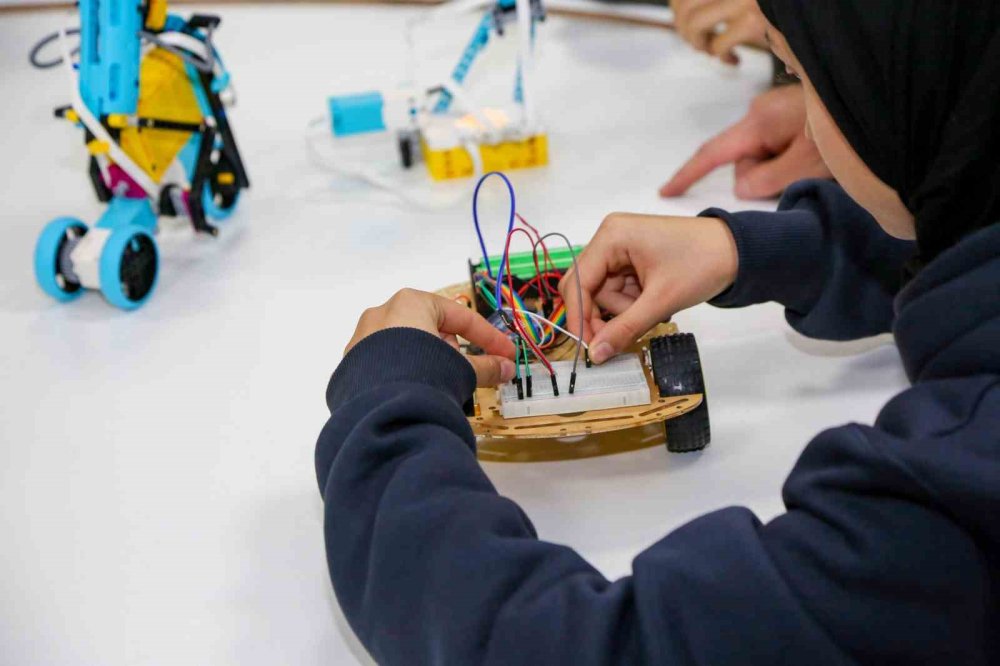 Meram Belediyesi’nden Yaz Tatiline Eğitimli Dokunuş