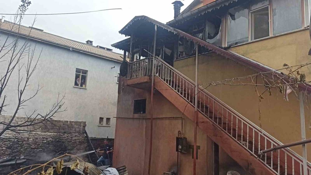 Otları yakmak istedi, mahalleyi yakıyordu