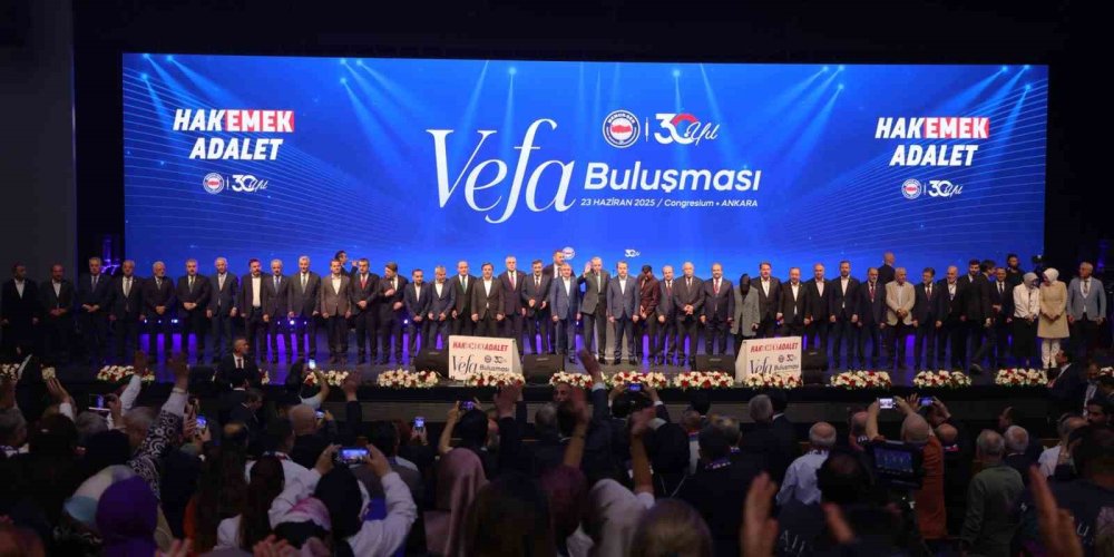 Memur-Sen Başkanı Yalçın: Yeni ve sivil bir anayasa ile sendikal yasaya ihtiyaç var