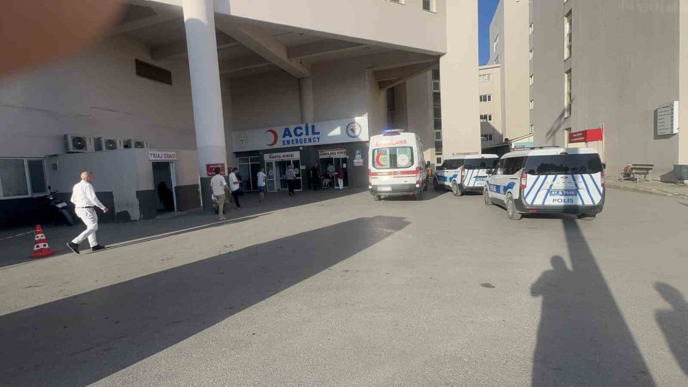 Belediye binasında silah sesleri: Zabıta memuru kendini vurdu, belediye başkanı yaralandı