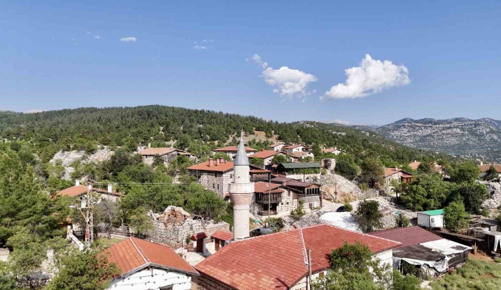 800 yıllık 50 nüfuslu köy, 50 bin turist ağırladı