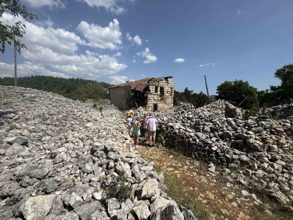 800 yıllık 50 nüfuslu köy, 50 bin turist ağırladı