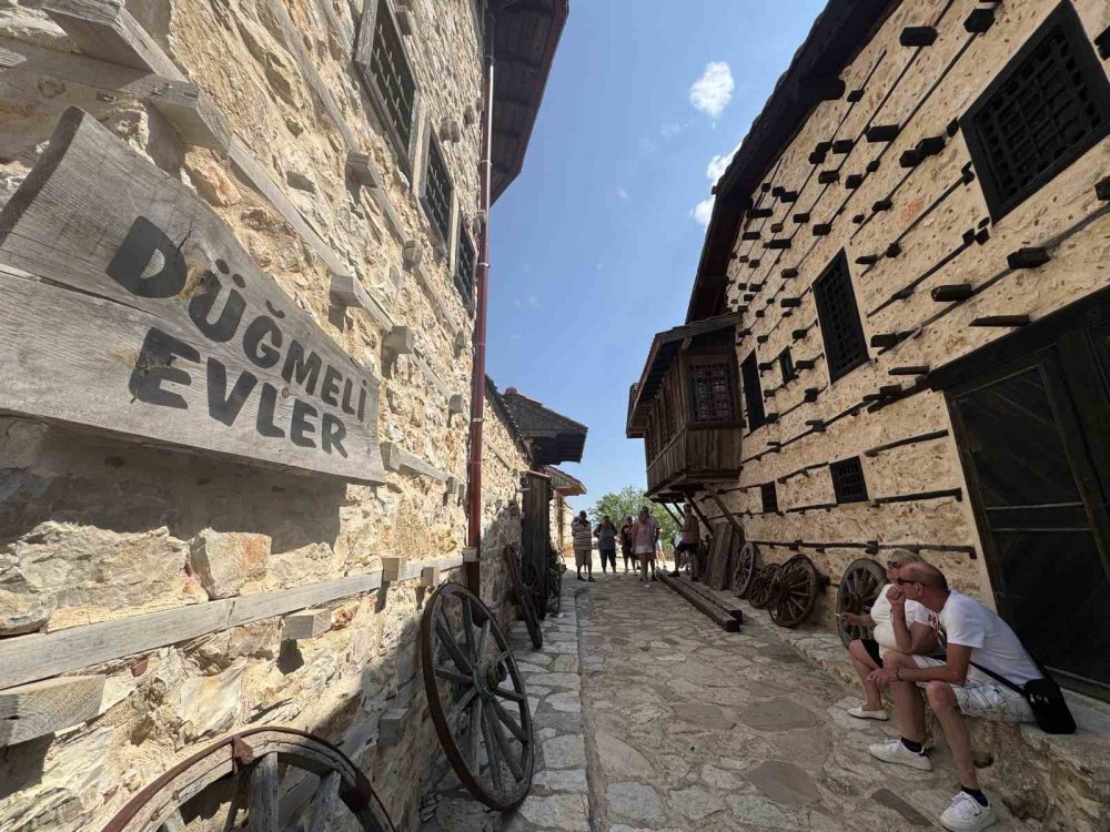 800 yıllık 50 nüfuslu köy, 50 bin turist ağırladı